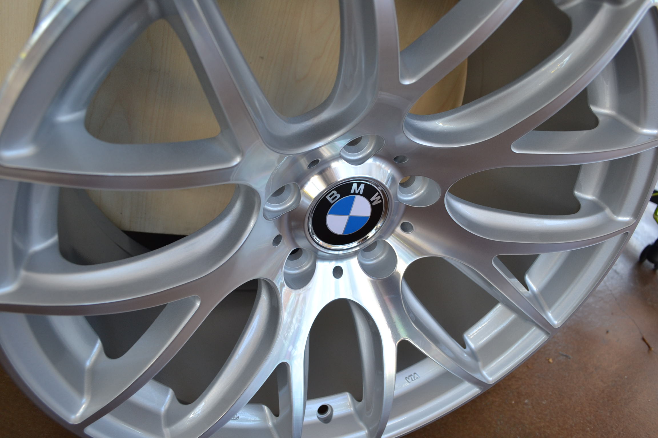 BMW WHEELS/RIM E60 E63 E64 645ci 650i M5 M6 Hyper Silver / Machine Face 19" - Image 2