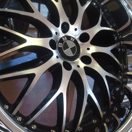 BMW WHEELS/RIM 740i 740Li 745i 745Li E65 E66 Diamond Cut / Black Inner Spokes / Chrome Lip 19"