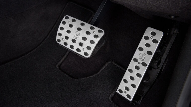 BRABUS Aluminum Pedal Pads for Mercedes G-Class W463