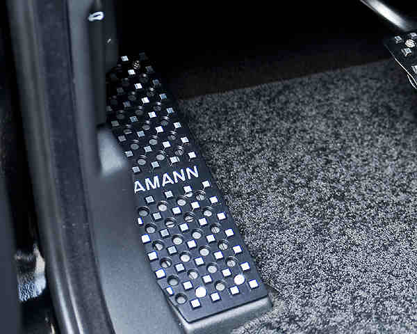 HAMANN RANGE ROVER Sport Aluminum Foot Rest ( Black )