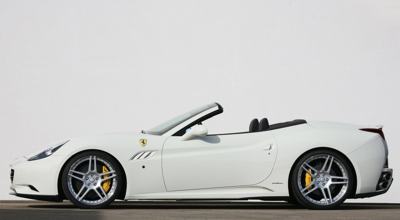 NOVITEC Complete Aerodynamic Kits for Ferrari California - Image 6