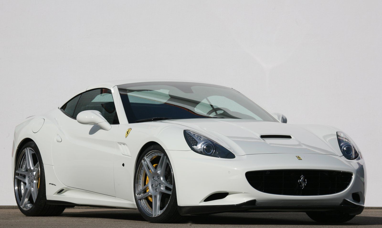 NOVITEC Complete Aerodynamic Kits for Ferrari California - Image 2