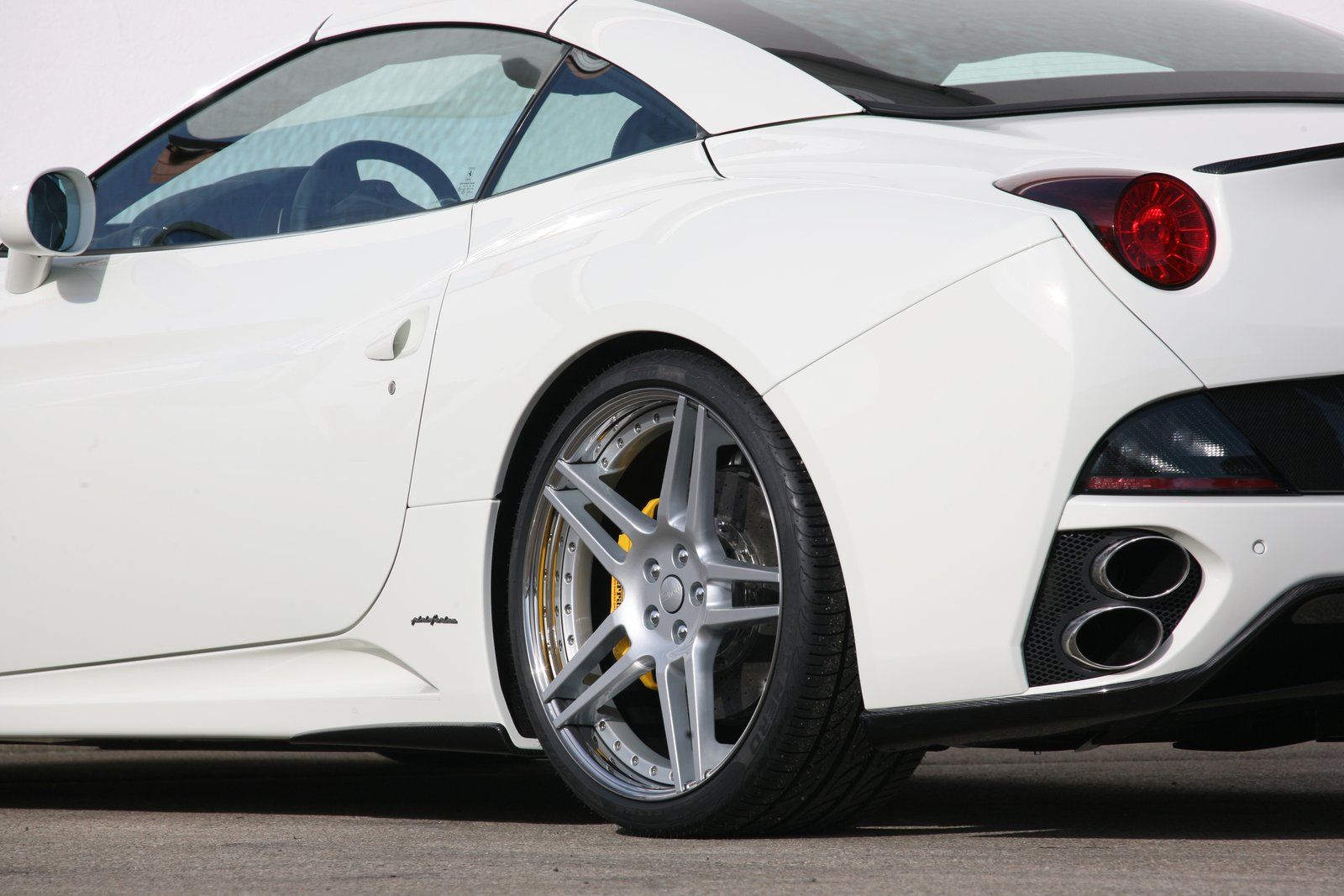 NOVITEC Complete Aerodynamic Kits for Ferrari California - Image 9
