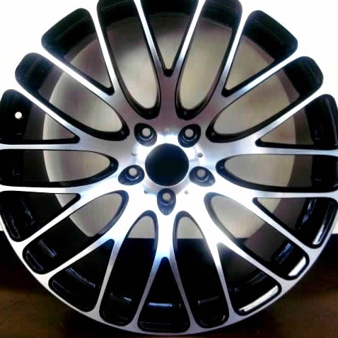 WHEELS/RIM RANGE ROVER HSE SPORT SUPERCHARGED LR3 Black Diamond Cut - 22"