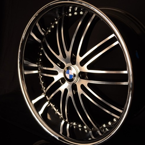 BMW WHEELS/RIM E60 E63 E64 645ci 650i M5 M6 Black Machined Face / Chrome Lip 22"