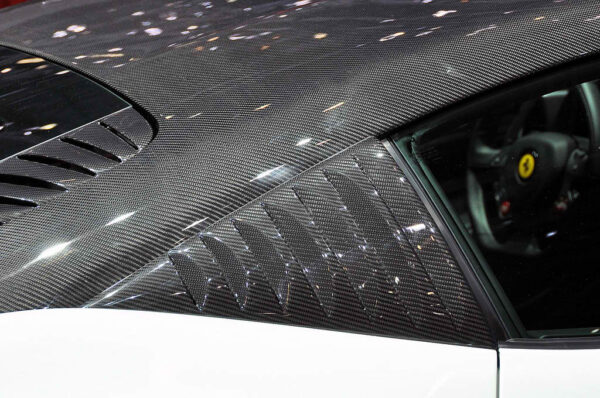 Novitec Ferrari 458 Italia Carbon Roof and Engine Lid