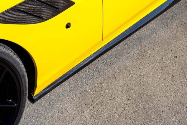 Novitec Ferrari California T Black Side Indicators