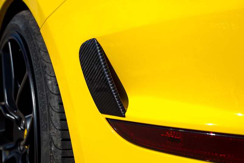 Novitec Ferrari California T Cover for Air-Outlet for the Rear Bumper