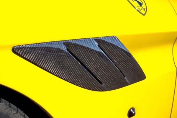 Novitec Ferrari California T Front Fender Add-on