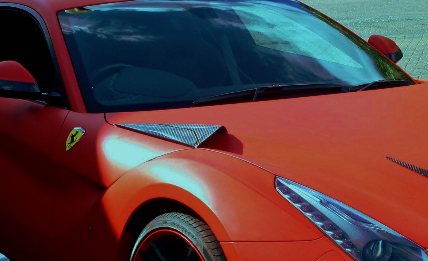 Novitec Ferrari F12 NLARGO Air-intake Engine Bonnet N- LARGO version - Image 3