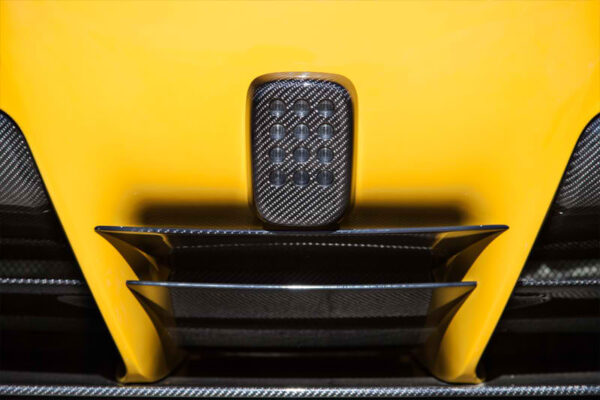 Novitec Ferrari F12 Carbon Diffuser Center Parts