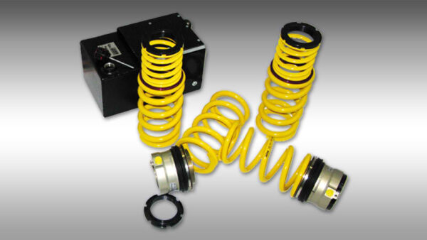Novitec Ferrari F12 Hydraulic Front Axle Adjustment with Sport Suspension Spring Kit