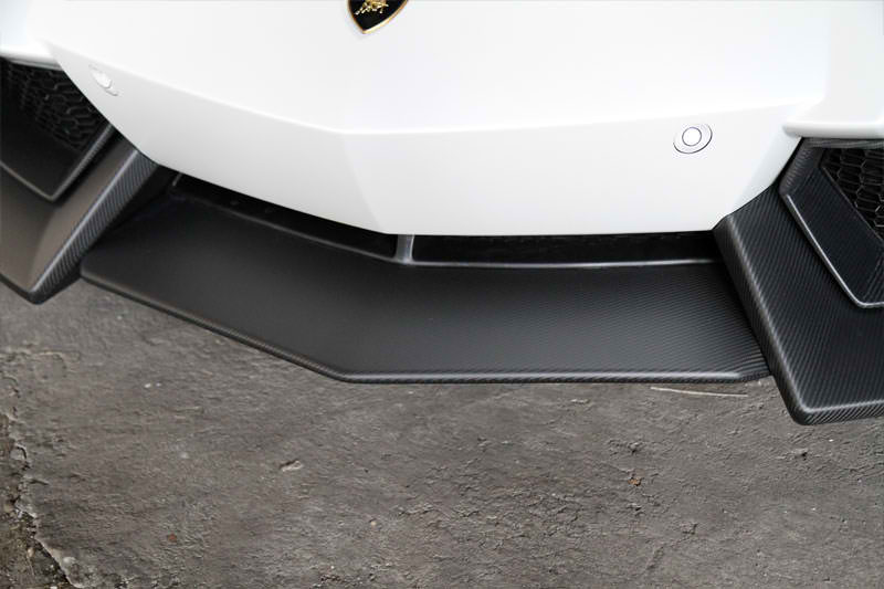 NOVITEC Lamborghini Aventador Front Strut (Center Spoiler)