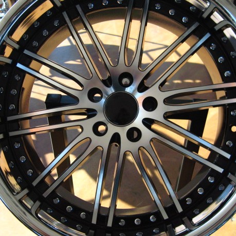 MERCEDES WHEELS/RIM E E55 E320 E350 E550 Diamond Cut / Black Inner Spokes / Chrome Lip 19"