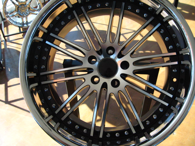 MERCEDES WHEELS/RIM C230 C240 C280 C300 C320 C350 Diamond Cut / Black Inner Spokes / Chrome Lipk 19" - Image 6