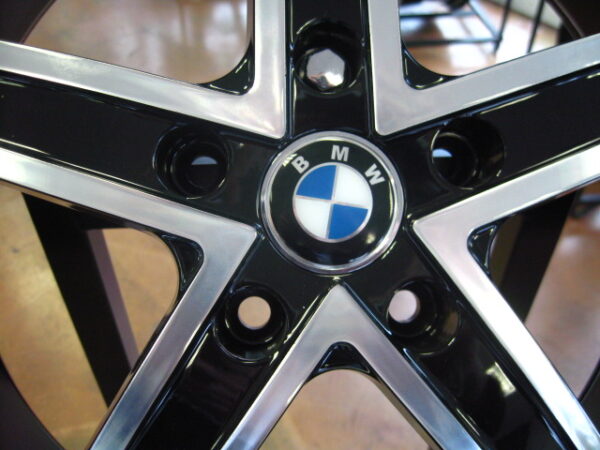 BMW WHEELS/RIM 325i 325xi 325ci E46 E90 M3 Diamond Cut / Black Inner Spokes / Chrome Lip 20"