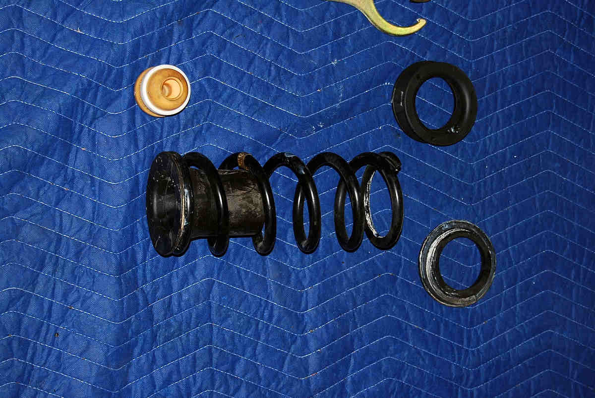 Ferrari 458 Coupe/Italia OEM Suspension - Image 3