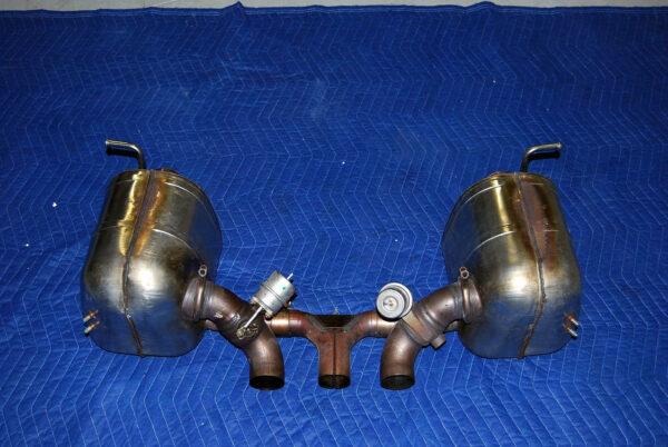 Ferrari 458 Coupe/Italia Stock OEM Exhaust / Muffler