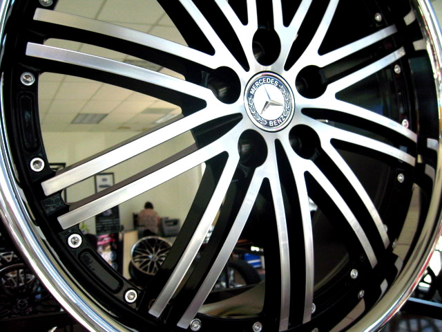MERCEDES WHEELS/RIM CL500 S430 S500 S550 S600 Diamond Cut / Black Inner Spokes / Chrome Lip 20" - Image 6