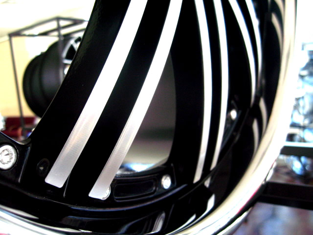 MERCEDES WHEELS/RIM CL500 S430 S500 S550 S600 Diamond Cut / Black Inner Spokes / Chrome Lip 20" - Image 4