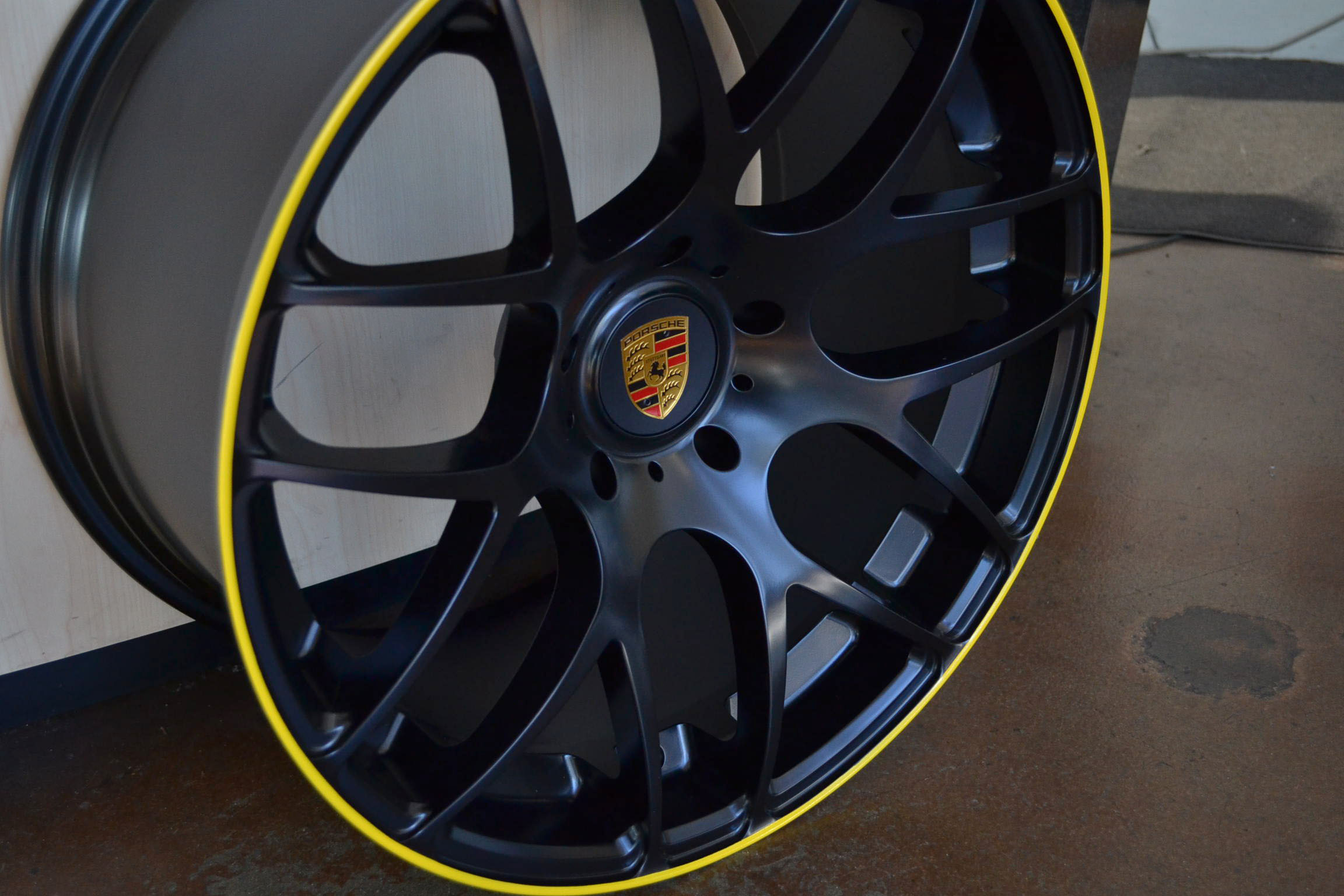 PORSCHE WHEELS/RIM 986 987 BOXSTER S SPYDER 987c CAYMAN R Matte Black / Yellow pin stripe -19" - Image 2