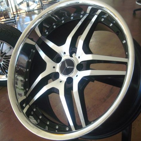 MERCEDES WHEELS/RIM C230 C240 C280 C300 C320 C350 Diamond Cut / Black Inner Spokes / Chrome Lip 19"