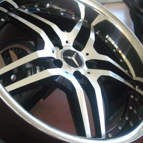 MERCEDES WHEELS/RIM E E55 E320 E350 E550 Diamond Cut / Black Inner Spokes / Chrome Lip 20"