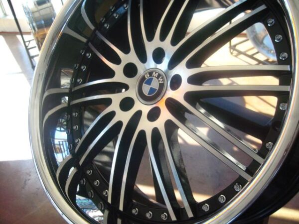 BMW WHEELS/RIM 750i 750Li 760i 760Li X5 X6 M Diamond Cut / Black Inner Spokes / Chrome Lip 22"