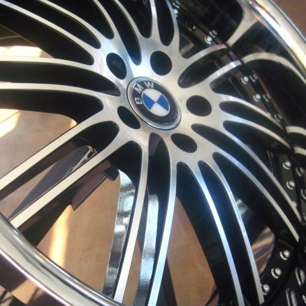 BMW WHEELS/RIM 740i 740Li 745i 745Li E65 E66 Diamond Cut / Black Inner Spokes / Chrome Lip 22"