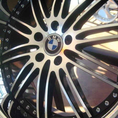 BMW WHEELS/RIM 525i 528i 530i 535i 545i 550i Diamond Cut / Black Inner Spokes / Chrome Lip 20"