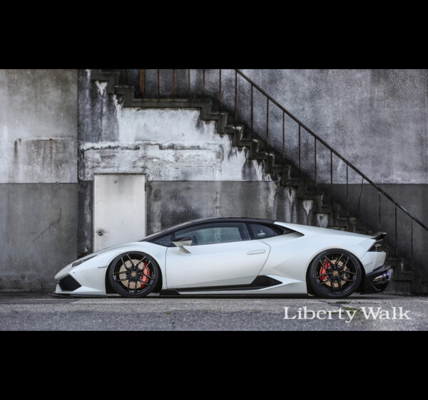 Liberty Walk/LB Performance Lamborghini Huracan Body Kit Ver.2 [FRP]