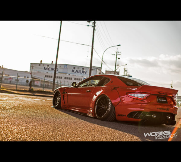 Liberty Walk/LB Performance Maserati Granturismo Side Skirt & Side Diffuser Set [FRP]