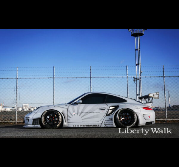 Liberty Walk/LB Performance Porsche 997 WORKS 911 Body Kit Ver.1 [FRP]
