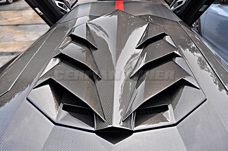 DMC Carbon Fiber Engine Hood & Air Scoop Bonnet for Lamborghini Aventador LP700, LP720, LP740 & LP750
