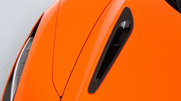 DMC Carbon Fiber Front Hood Bonnet Vents, Air-Intakes Trunk Lid for McLaren 720s