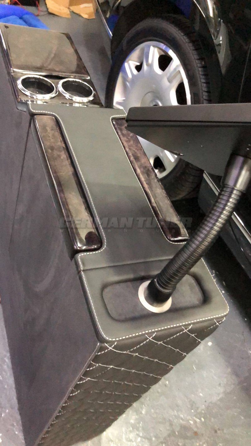 DMC Center Console VIP Media Unit for Mercedes-Benz V-Class W447 - Image 2