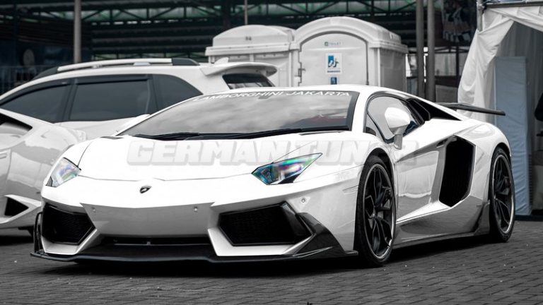 DMC Front Lip for Lamborghini Aventador Aperture LP700