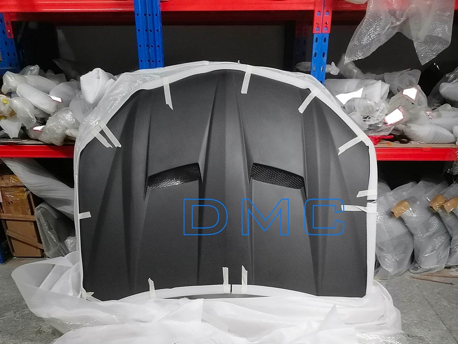 DMC Lamborghini URUS Forged Carbon Fiber Front Hood Bonnet OEM Replacment - Image 5
