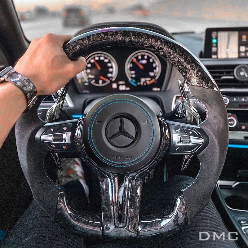 DMC Carbon Fiber Performance Steering Wheel with Leather & Alcantara Suede for Mercedes-Benz V-Class W447 - Image 2