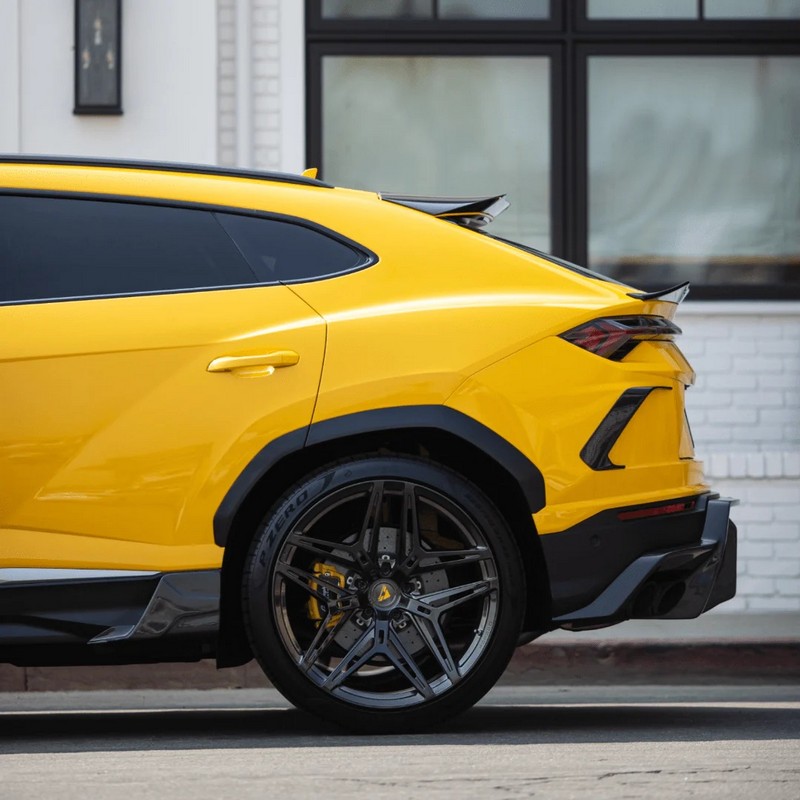Vorsteiner Aero Decklid Spoiler for Lamborghini URUS Rampante Edizione - Image 3