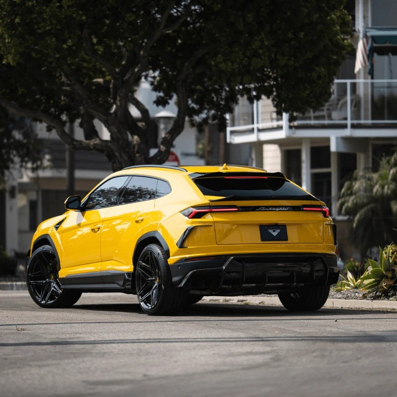 Vorsteiner Aero Roof Spoiler for Lamborghini URUS Rampante Edizione - Image 6
