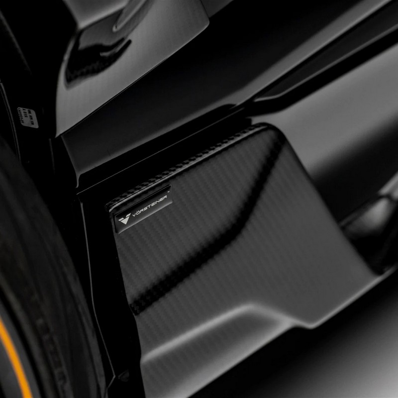 Vorsteiner Aero Side Blades for Lamborghini URUS Rampante Edizione - Image 6