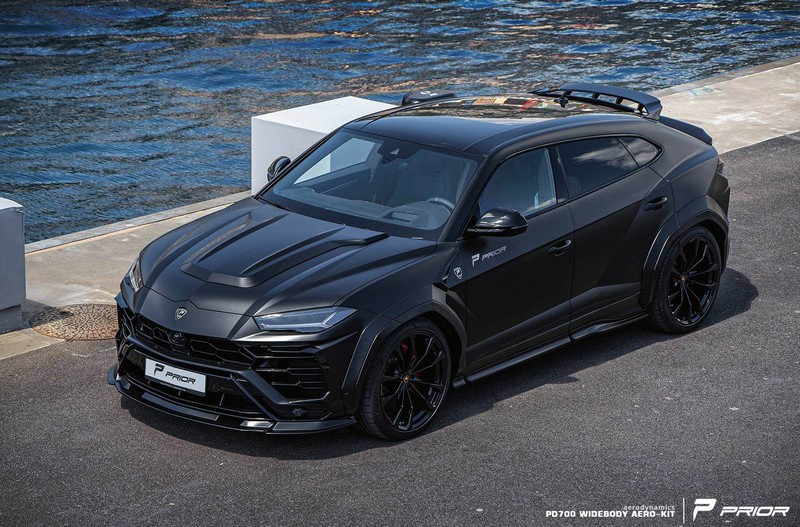 PRIOR-DESIGN PD700 Bonnet Attachment for Lamborghini Urus - Image 4