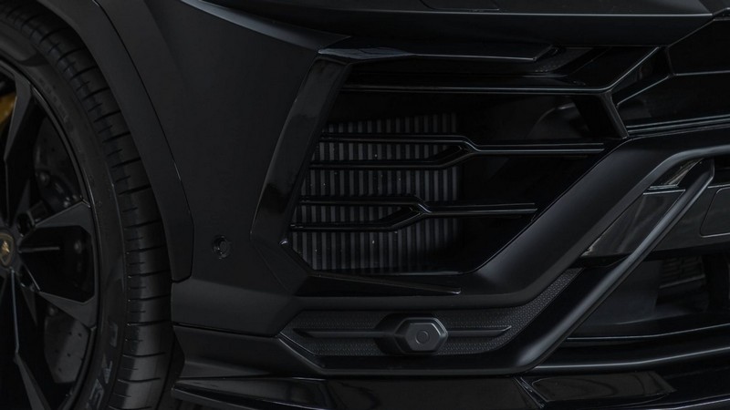 PRIOR-DESIGN PD700 Front Vents Frames for Lamborghini Urus - Image 3