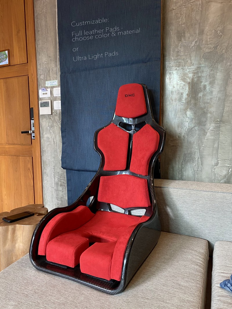 DMC Bucket Seat: Forged Carbon Fiber Race Chair inspired by the McLaren Senna Seat, Ultra Lightweight - Image 2