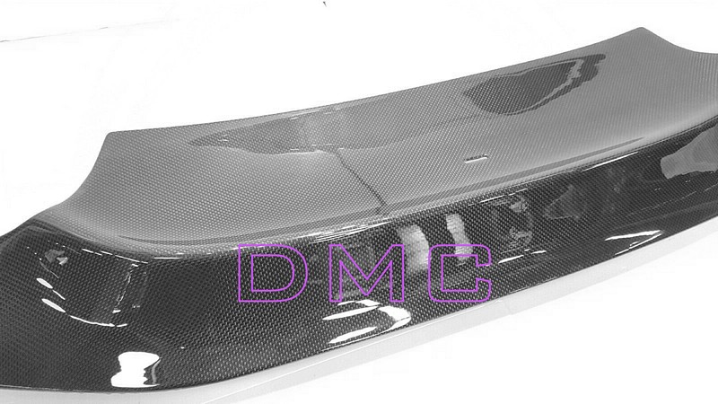 DMC Forged Carbon Fiber Rear Bumper Center Fascia Trim Cover for Ferrari 488 Pista Coupe & Spider - Image 3