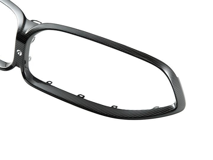 AutoTecknic Replacement Dry Carbon Grille Surrounds for F91/ F92/ F93 M8 - Image 3