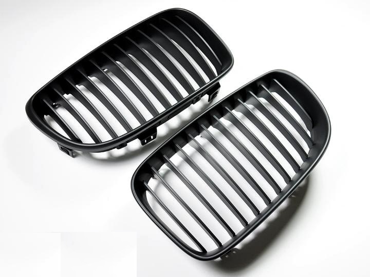 AutoTecknic Replacement Stealth Black Front Grilles for E82 1-Series & 1M - Image 3