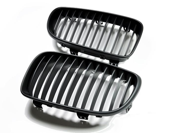 AutoTecknic Replacement Stealth Black Front Grilles for E82 1-Series & 1M - Image 2