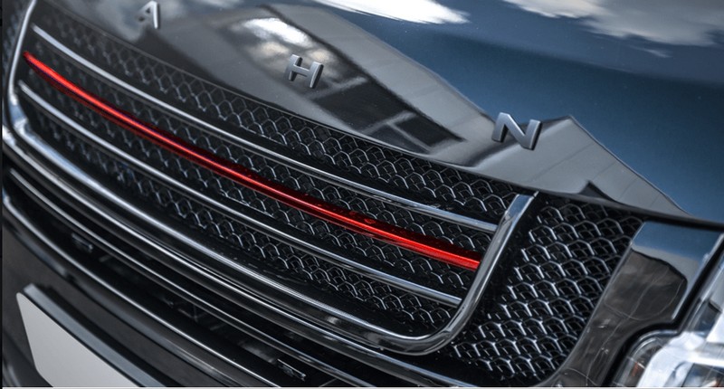 KAHN Exposed Carbon Front Grille for Range Rover 2018-2022) - Image 7